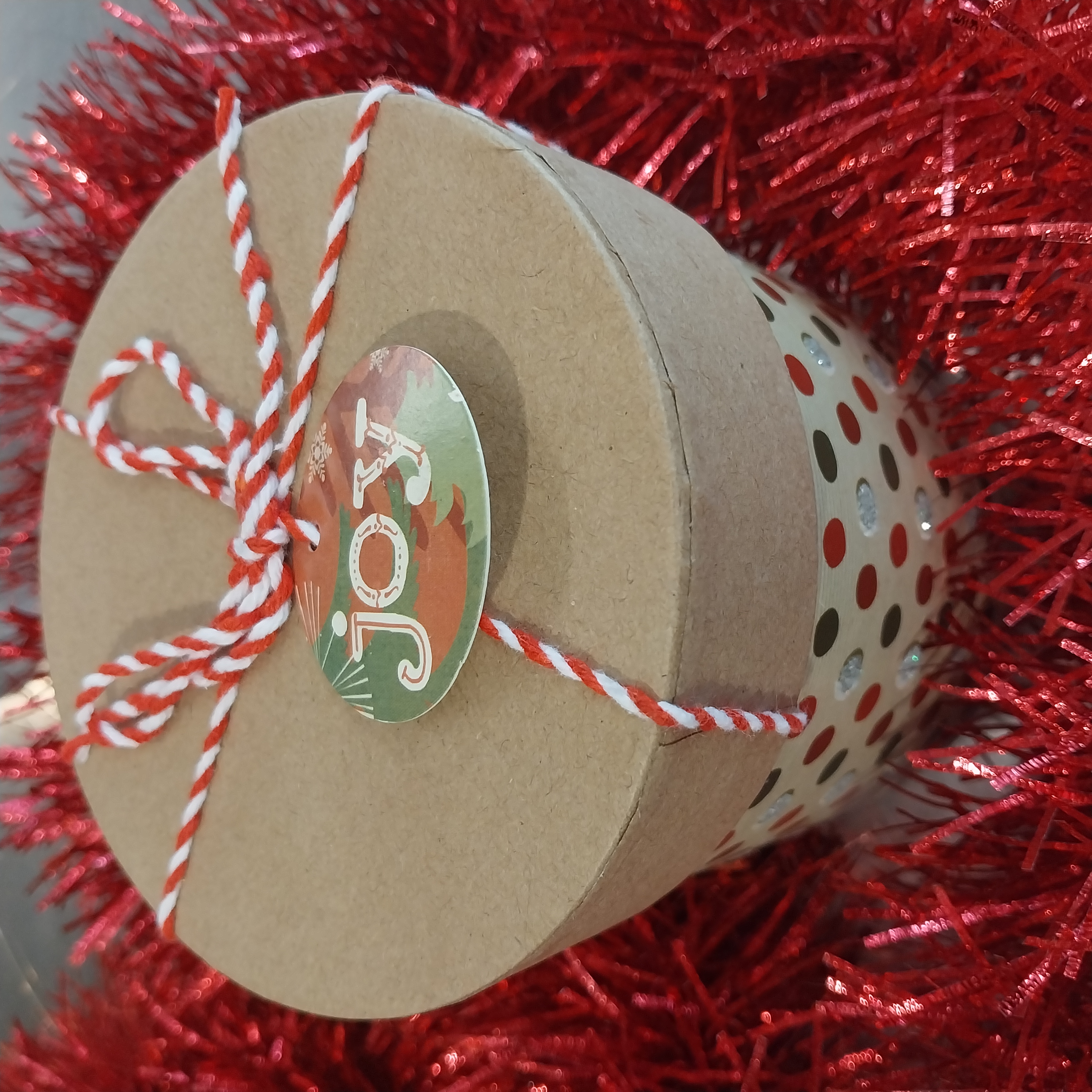 Joyful box for gifts