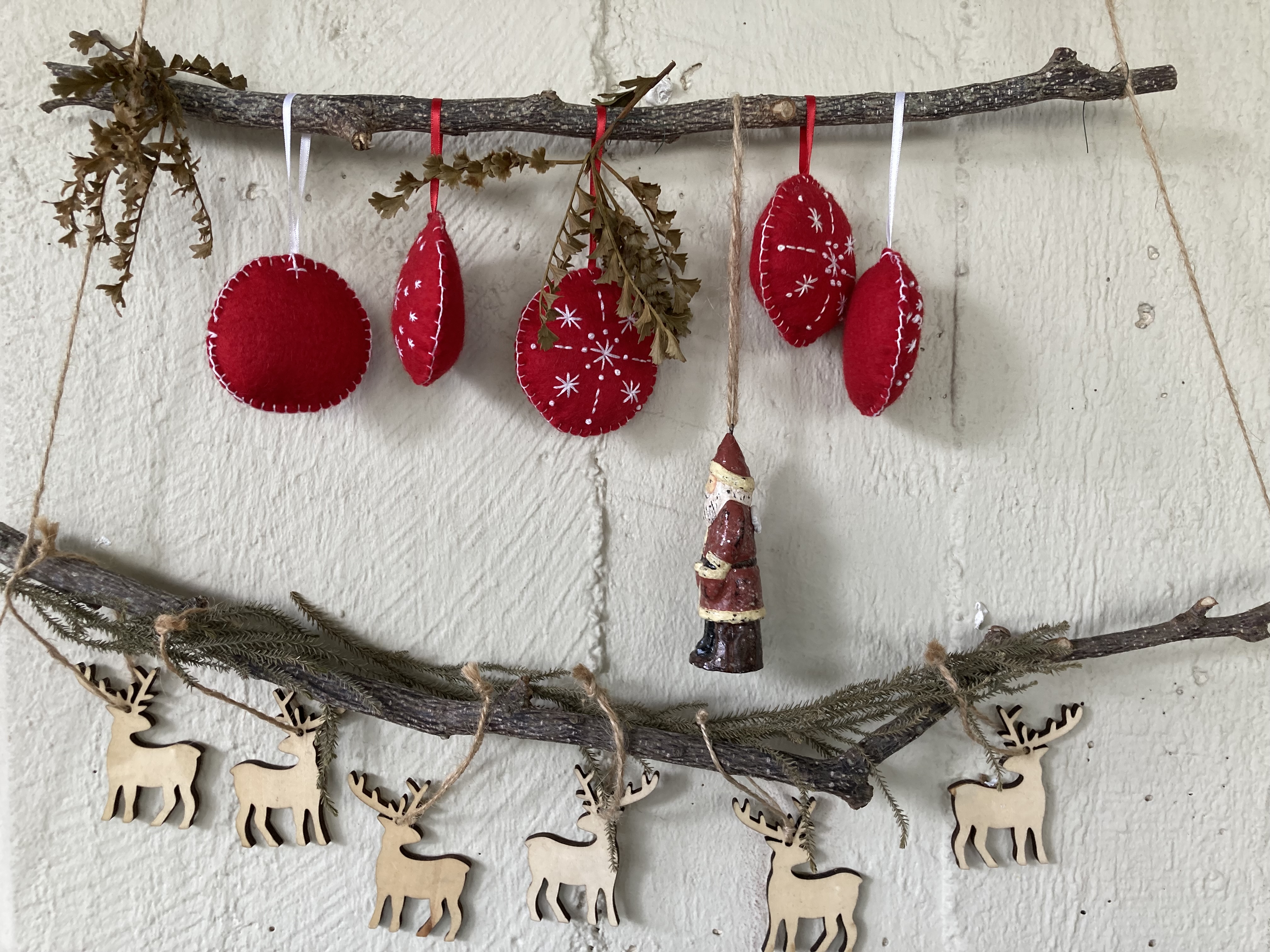 handmade-christmas-wood-decorations