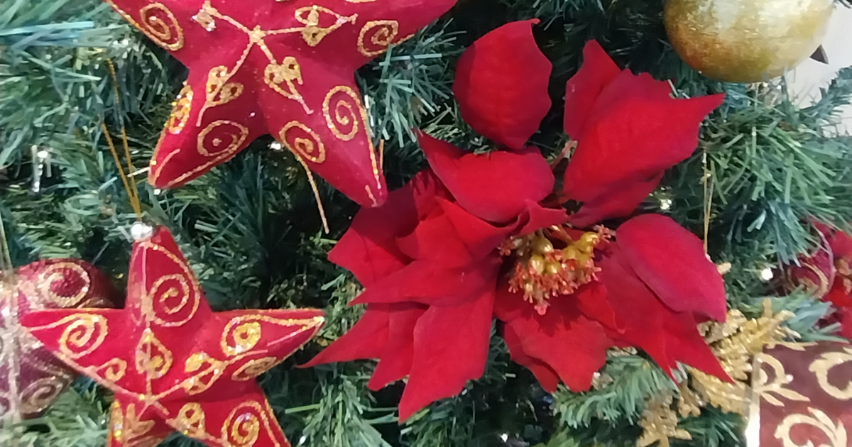 fake-christmas-tree
